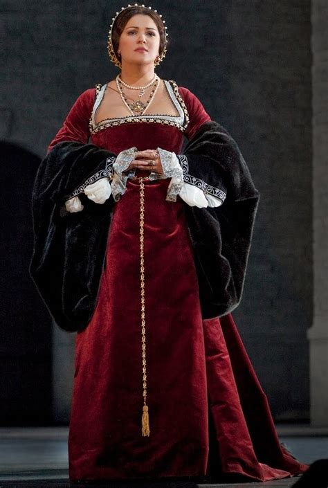 abiti stile tudor anna bolena|anna bolena actress.